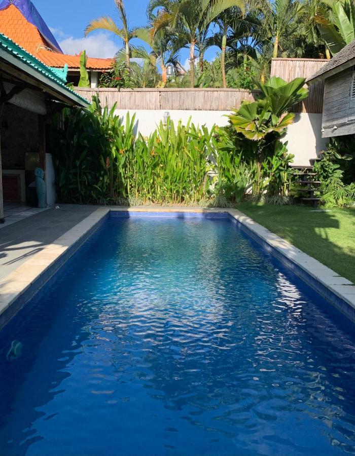 Desa Naga Villa 坎古 外观 照片